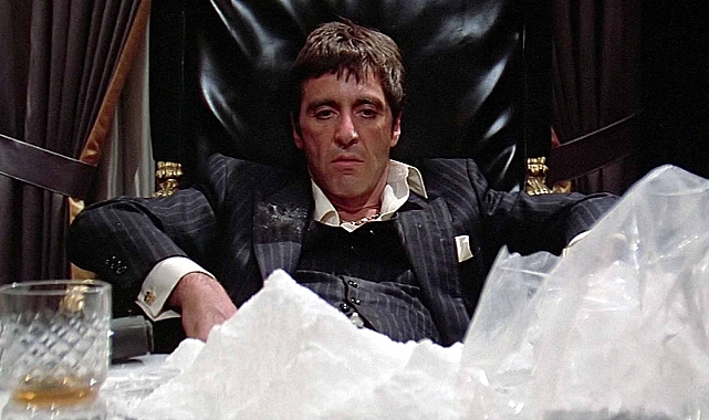 Yaralı Yüz'de kötü adama iyi geceler diyen kim? - Kapak Görseli